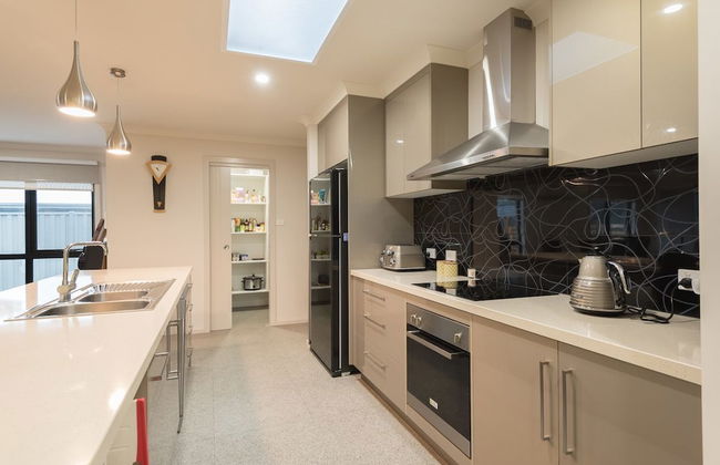 Euphoria House - Photo 9