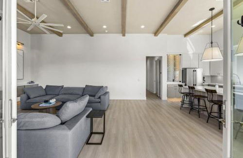 500 ft to beach Upscale Beach Home Golf Cart with Fire pit For 14 - Foto 6