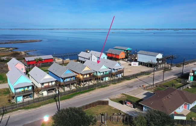 Balcony w/ Bay View Shared Pool + Boat Dock Fat Flounder by Avantstay - Foto 5