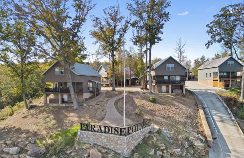 Pop & Granny's cabin with a fire pit hot tub & indoor pool - Foto 5
