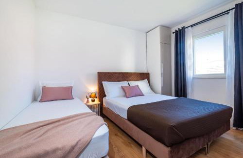 Merita Apartments with Pool - Photo 44