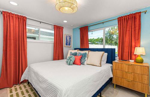 NEW-Heated Pool-Pickleball-Hot Tub-Movie Theater-Game Room-Playset-Basketball-10 Beds - Foto 48