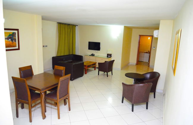 Golden Royale Hotel - Foto 20