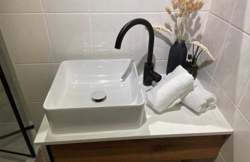 Schicke & zentrale Altbauwohnung - Photo 39