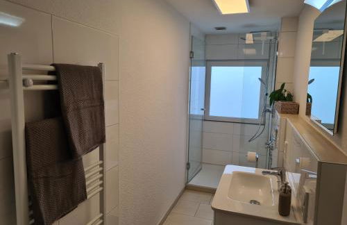 Ferienwohnung in Erftstadt 2 min fußläufig zum Bahnhof, Phantasialand, Köln, Köln Messe, Eifel - Foto 13