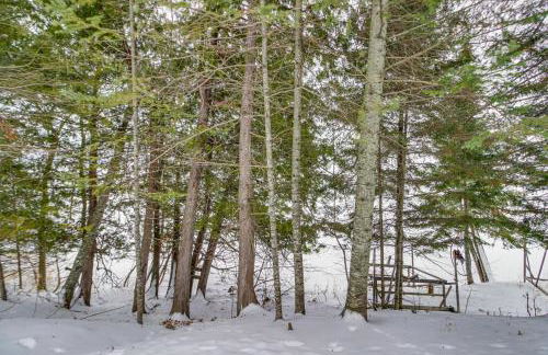 Lakefront Winter Retreat in Remer with Fire Pit! - Foto 26