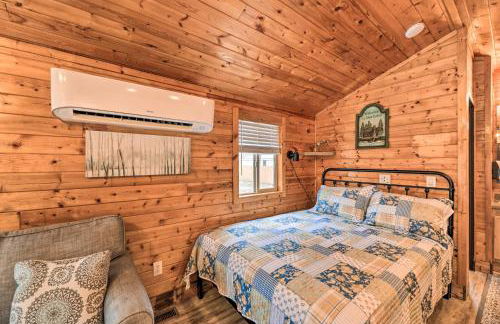 Beautiful New Bern Studio Cabin with Fire Pit! - Foto 14