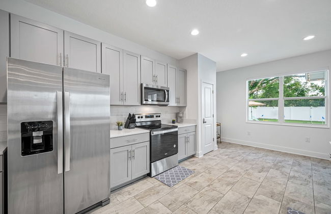 New-6br Discovilla- Sleeps16 Heated Pool & More - Foto 21