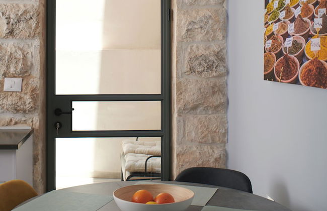 Machne Yehuda Vacation Apartment - Photo 10