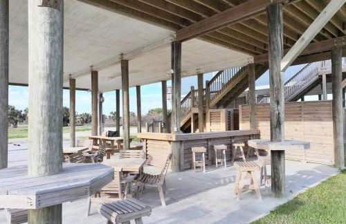 Beachfront 4BR - Tiki Bar, Yard Games, Pet-Friendly - Foto 38