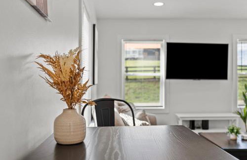 Creekside Stay | Peaceful Cottage | Elkhorn - Foto 19