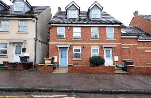 Cosy Bristol Townhouse - Free Parking - Sleeps 6 - By EKLIVING PARTNERS - Foto 48