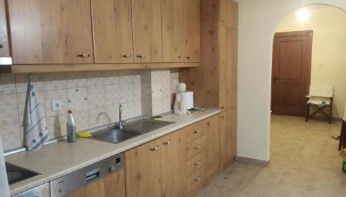 Ελαιώνας και θάλασσα - Foto 2