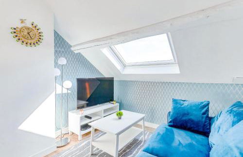 Escale pro & détente à 3 min de la gare - Parking - WIFI - PS4 - Foto 3