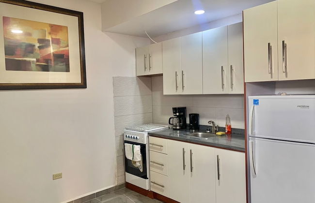 Remarkable 1-bed Apartment in Noord - Foto 6