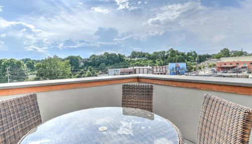 Luxe Townhouse with Garage and Terrace - Foto 3