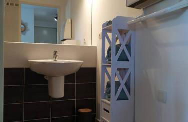 Beau studio neuf + parking et vélo gratuit - Foto 10