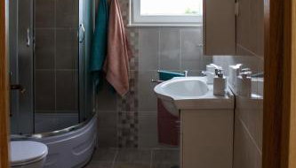 Sidro & Jedro, Ražanac - Foto 4, towels, Shower