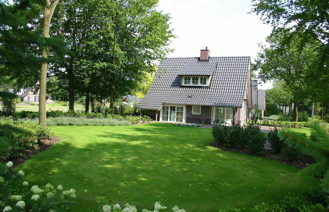 Stylish Retreat in Hellendoorn - Photo 29