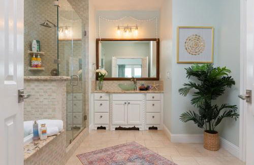 Unobstructed Panoramic Beachfront 4 BD*Sleeps 14! - Foto 63