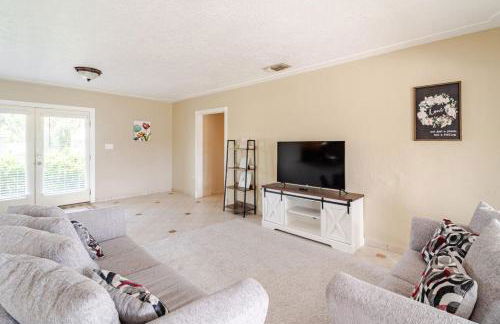 Serene Escape Cozy Home close to Beaches - Foto 17