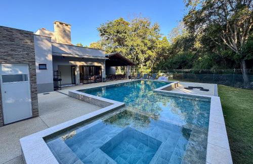 Casa com 4 suítes, piscina e sauna em Bonito - Mato Grosso do Sul - Foto 1