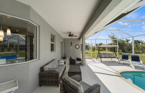 Sun-Soaked & Tranquil Getaway Relaxing Pool Area - Foto 22