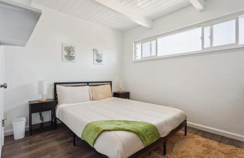 UC Proximity - Cozy City Stay - Free Parking Spot - Photo 46