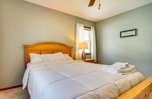 12 Mi to St Paul Pet-Friendly Home with Backyard - Photo 20