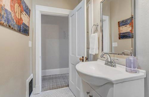 Crescent Penthouse - Downtown Hot Tub Golf Foos - Foto 33