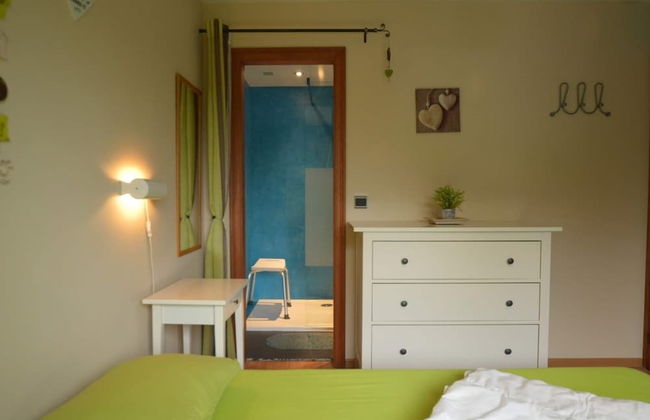 Nice Holiday Farmhouse Located in Sourbrodt near Ski Resort of Ovifat - Foto 9