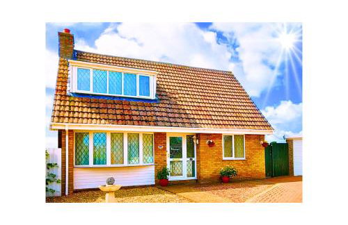 Stunning Holiday Cottage nr Skegness in Sunny Chapel St Leonards Just mins from the Beach & Attractions - Perfect for Couples & Family's who love to Relax but want Exciting Adventures nearby! Large Pet Friendly garden! - Photo 25