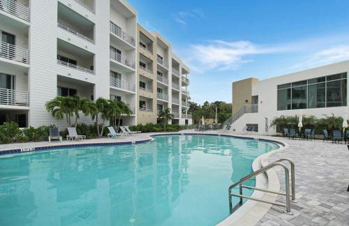 Luxury Condo Living on Sarasota Bay, Minutes From Downtown - Foto 45