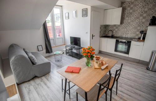 Le Nid- Balcon jolie vue - St Etienne-sud - Foto 7