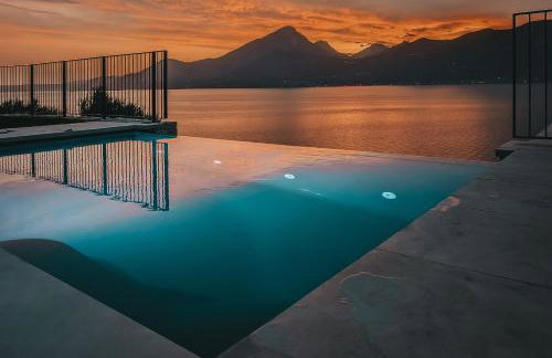LUXE VISTA Lakeside Villa Brenzone - Foto 17