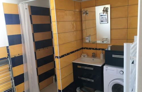 Maisonnette climatisé avec terrasse et jardin - Foto 9