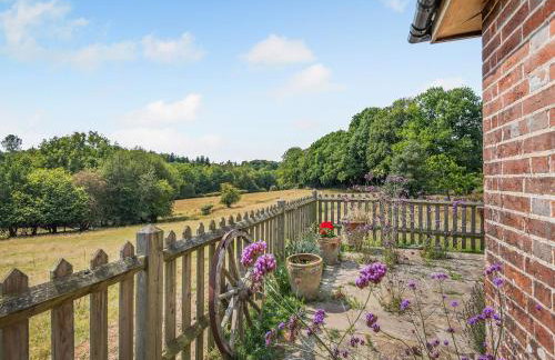 Coblye Barn - Photo 14