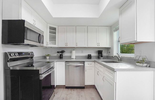 BnB Hyperion Brand New 2b2b Retreat w Patio - Foto 10