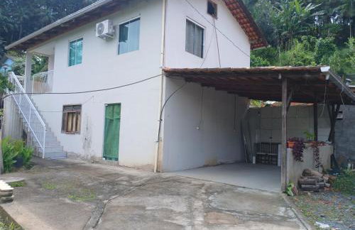Espaço inteiro com garagem coberta - Foto 12