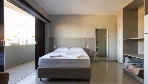 Lou Suítes - 8 - com sacada e vista da cidade - Foto 1