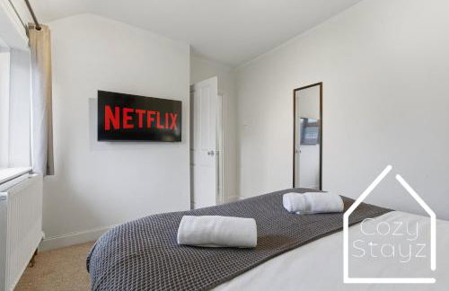 Spacious 3 Bed with Pac-Man, Darts and 2 Parking spaces - Foto 19