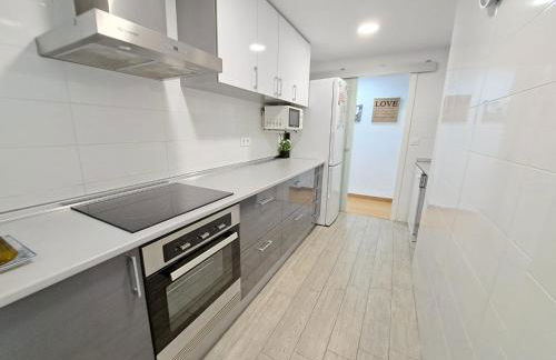 Céntrico apartamento en Valencia próximo parada de metro Ángel Guimerà - Foto 18