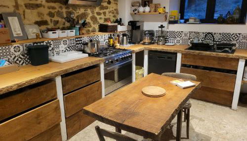 Renovated Bastide Among Vineyards Near Uzès - Foto 2