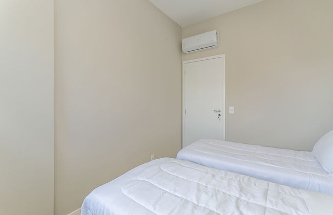 Aquarelle by Viva Prédio nos Ingleses pé-na-areia com piscina - Photo 36