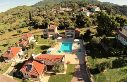 Evinos Garden - Photo 1