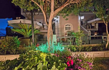 Villa Kormos Apart Hotel - Foto 8