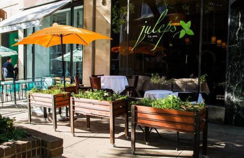 Fly In Style! Charming Townhome 6 Mins from RIC! - Foto 51