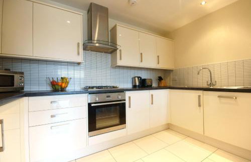 Lodge Drive Serviced Apartments - Foto 11