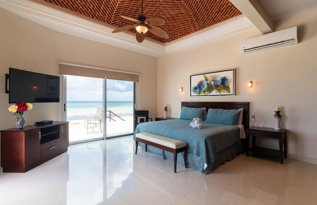 Beachfront Homes by Playa Paradise - Photo 14