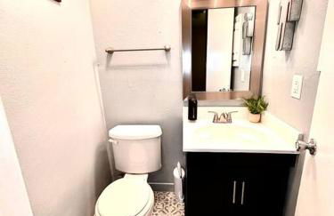 Short Walk to JSU Stadium, Hospitals, and Bars in Fondren - Foto 25